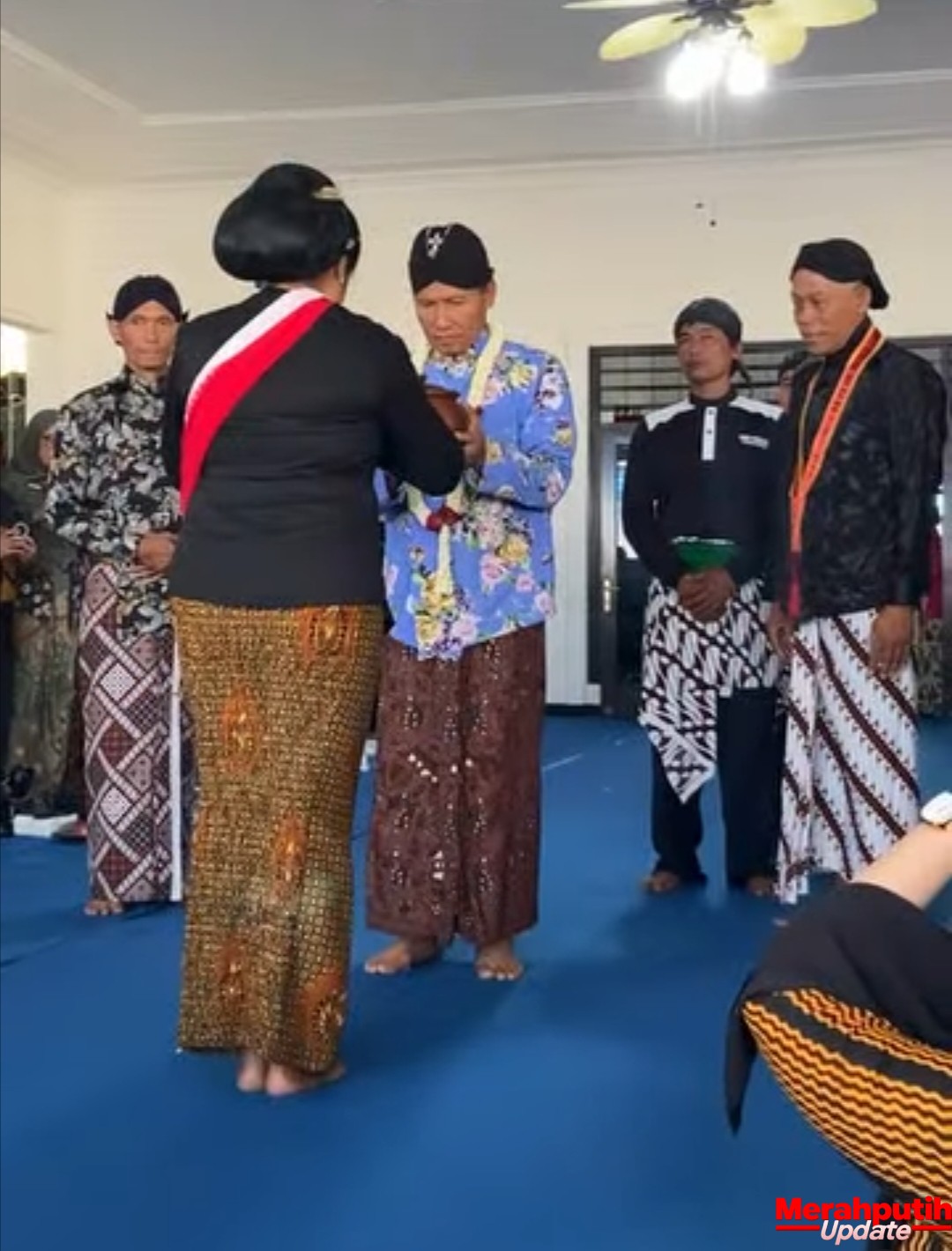 Lestarikan Warisan Leluhur, Plt. Bupati Ahmad Baharudin Hadiri Jamasan Pusaka Tombak Kyai Upas